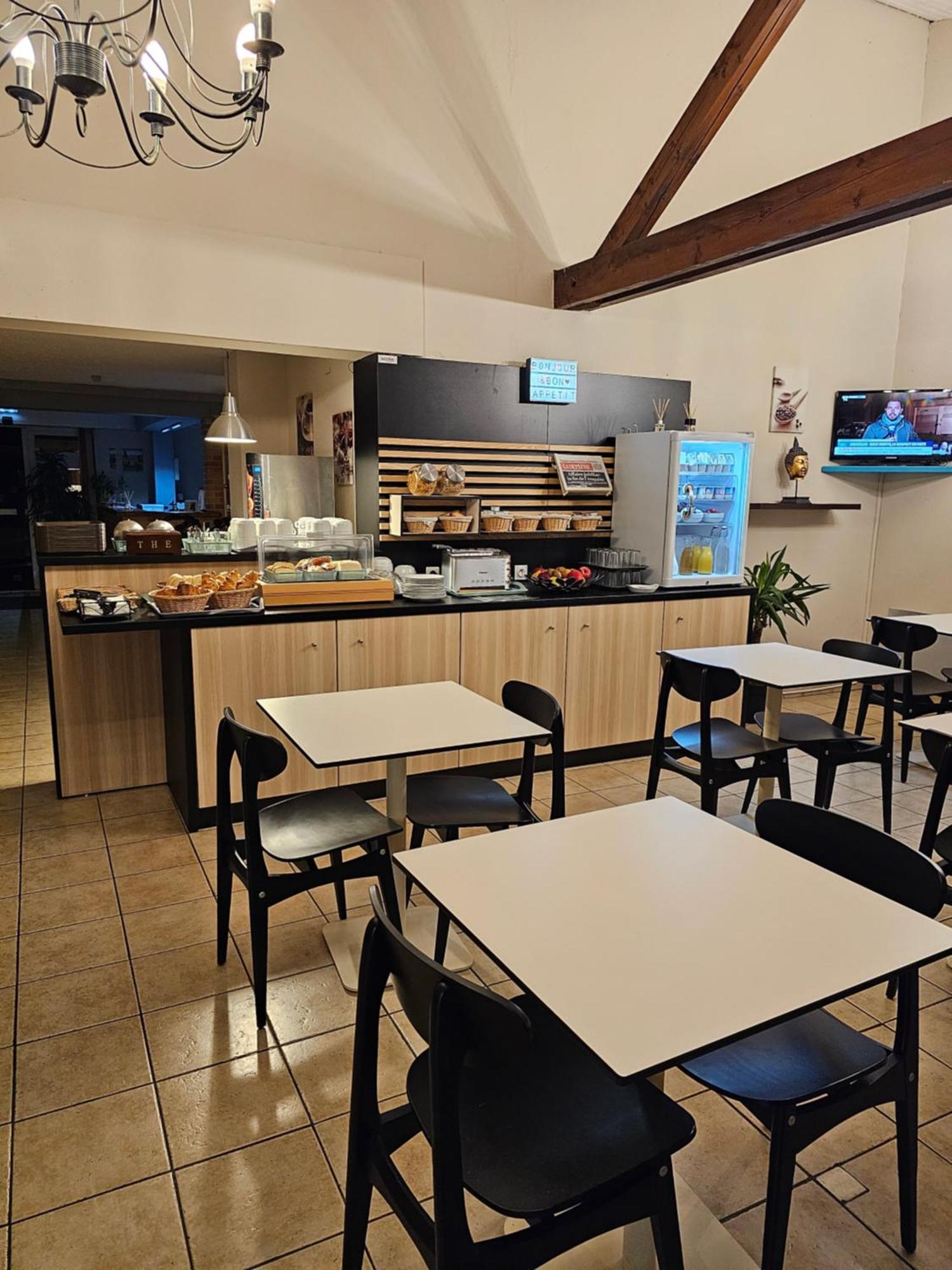 Hotel Restaurant Du Lac Graulhet Eksteriør billede